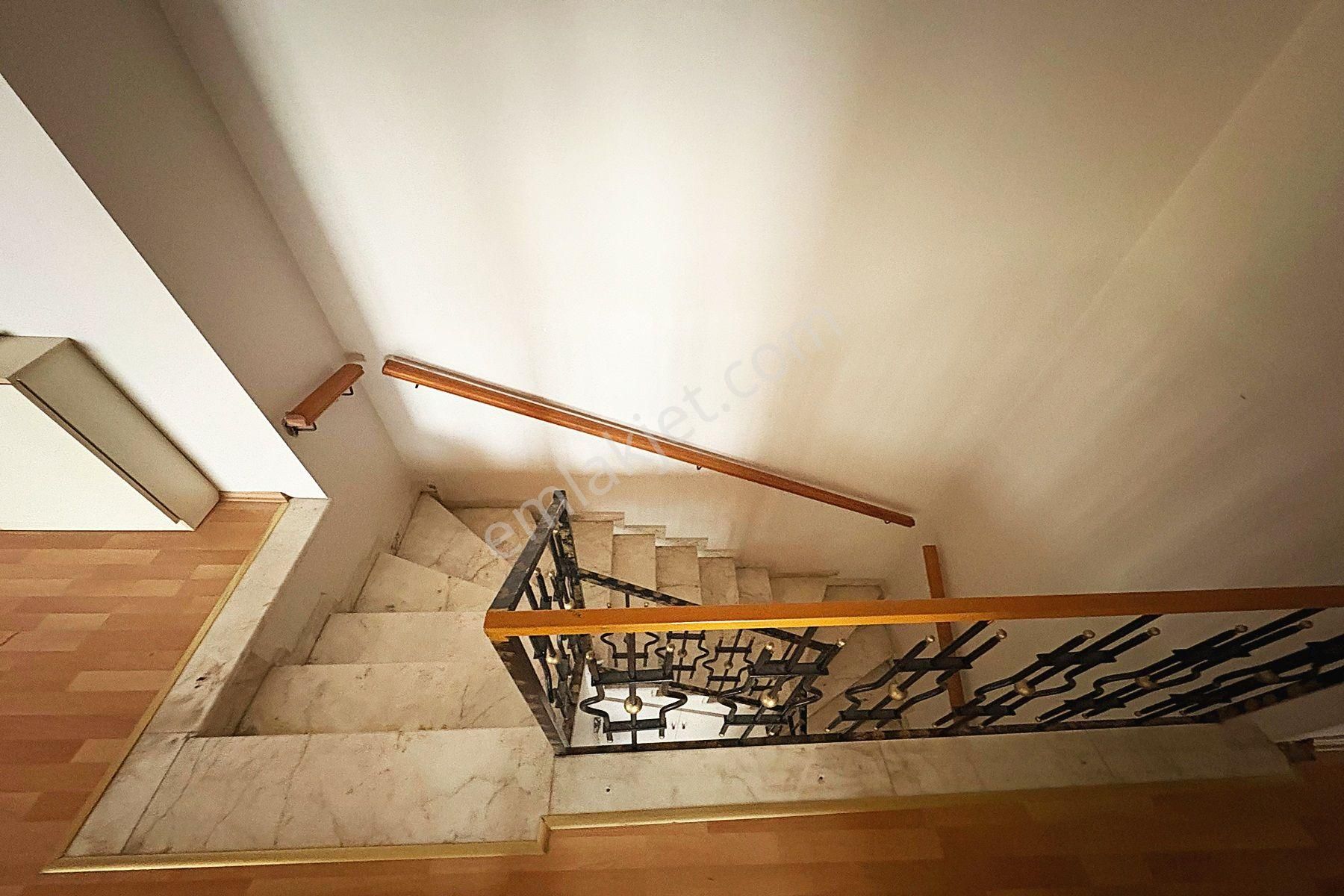 Etlik'te 4+1 Full Ankara Manzaralı 3. Kat Dubleks Kiralık Daire - Görsel 17