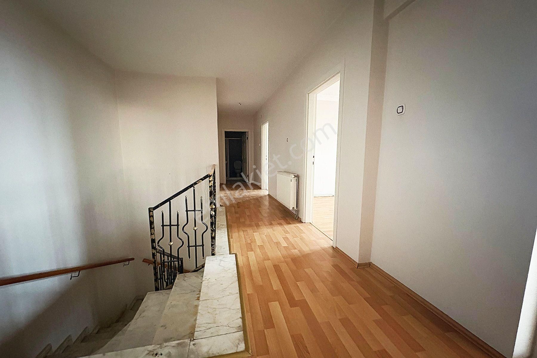 Etlik'te 4+1 Full Ankara Manzaralı 3. Kat Dubleks Kiralık Daire - Görsel 18