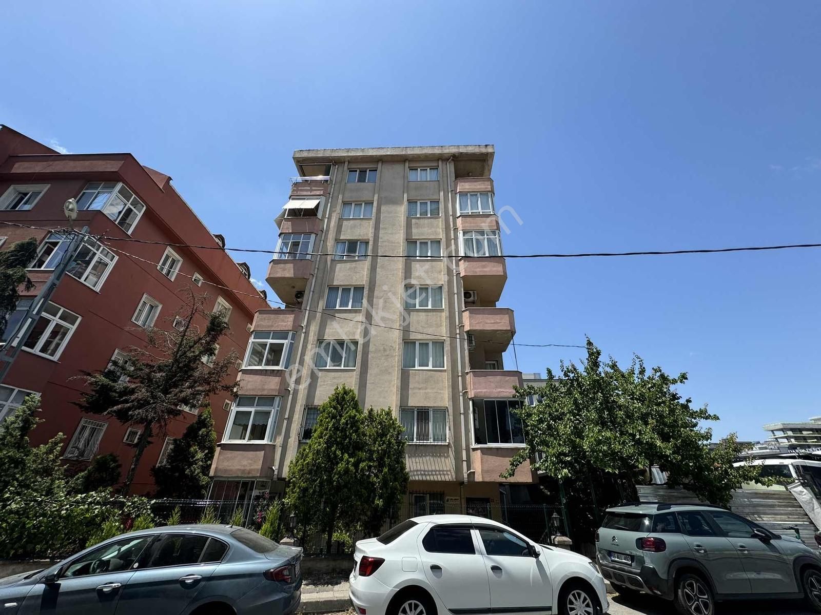 Ataşehir Barajyolunda Çift Balkon 3+1 Kiralık Daire - Görsel 32