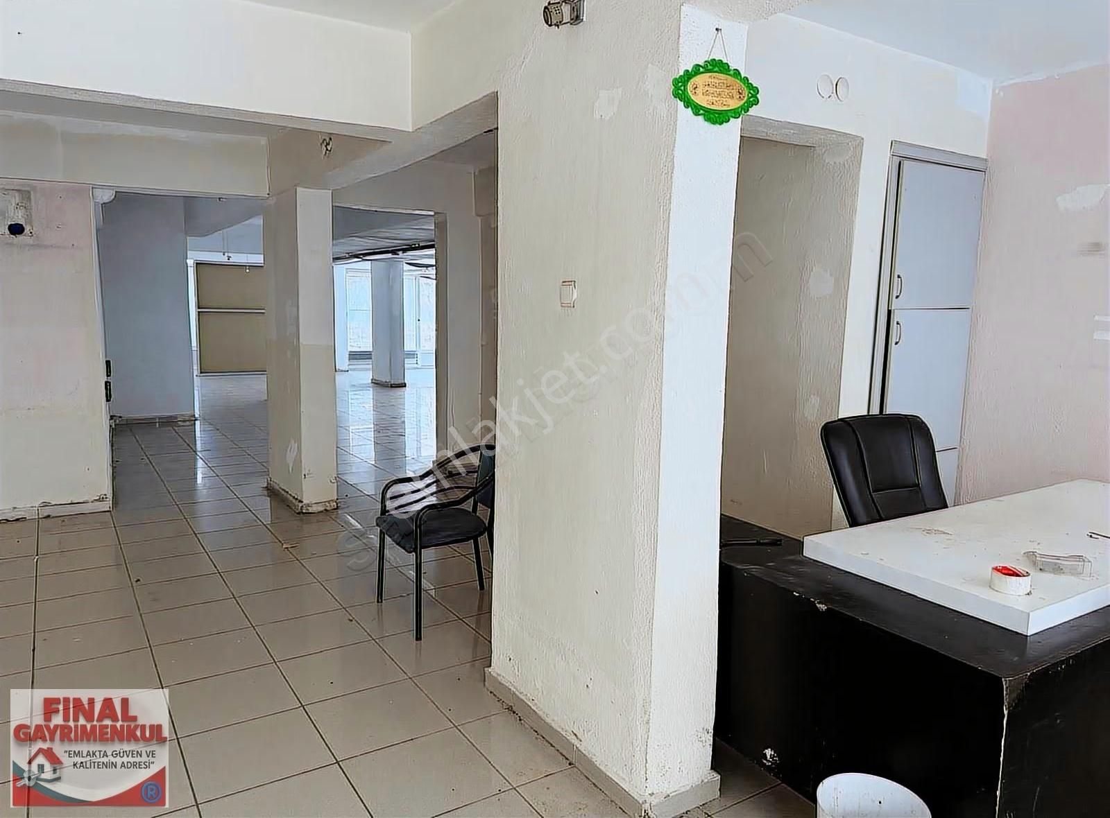 Çarşı'nın Kalbinde Geniş Bahçeli Kiralık Dükkan Fırsatı! - Görsel 11