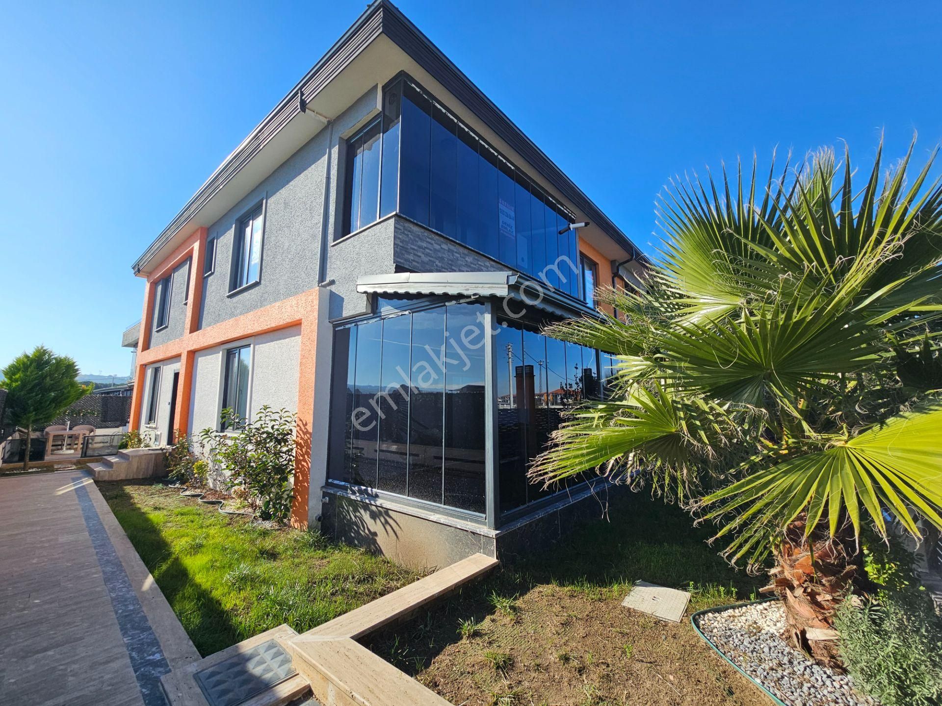 Deniz' Den Kocaali Sakarya'da 4+1 Havuzlu,sıfır Eşyalı , Ebeveyn Banyolu Villa-tanıtım Videolu - Görsel 7