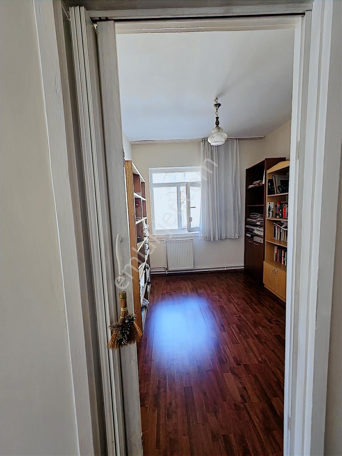 Seyranbağları Koleje Yürüme Mesafesinde Eşyalı Kiralık 3+1 Daire - Görsel 19