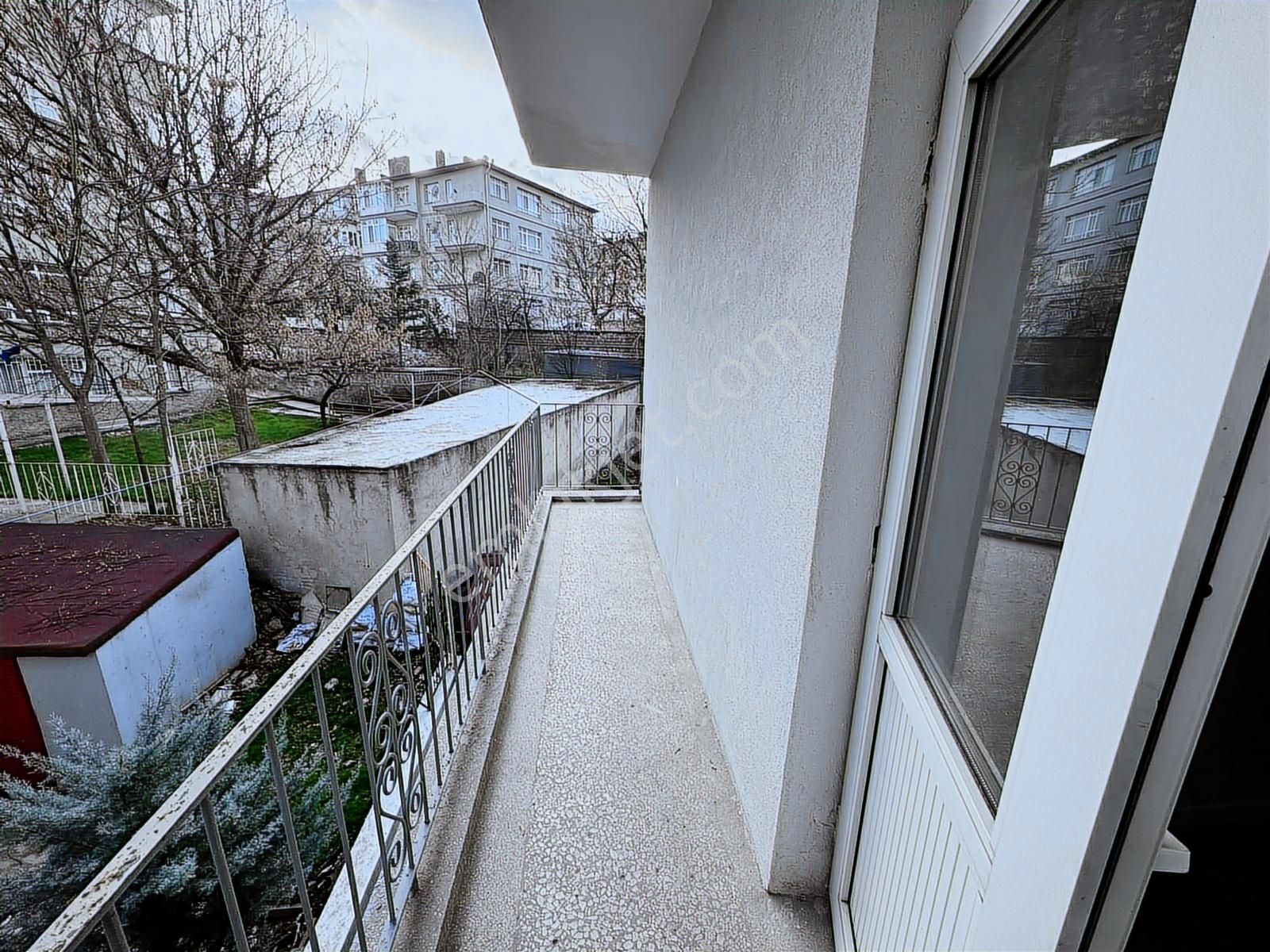 Ertuğrul Gazi Mah Kiralık 3+1 Daire - Görsel 2