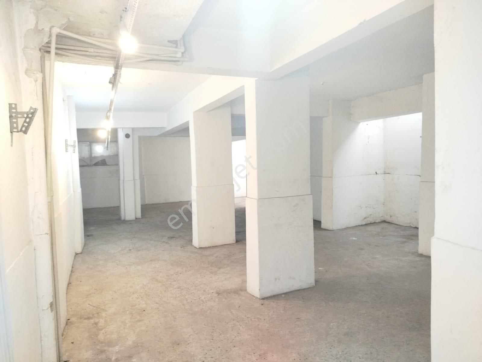 Demetevler- Bağdat Caddesine Yakın Kiralık İşyeri Veya Depo - Görsel 2