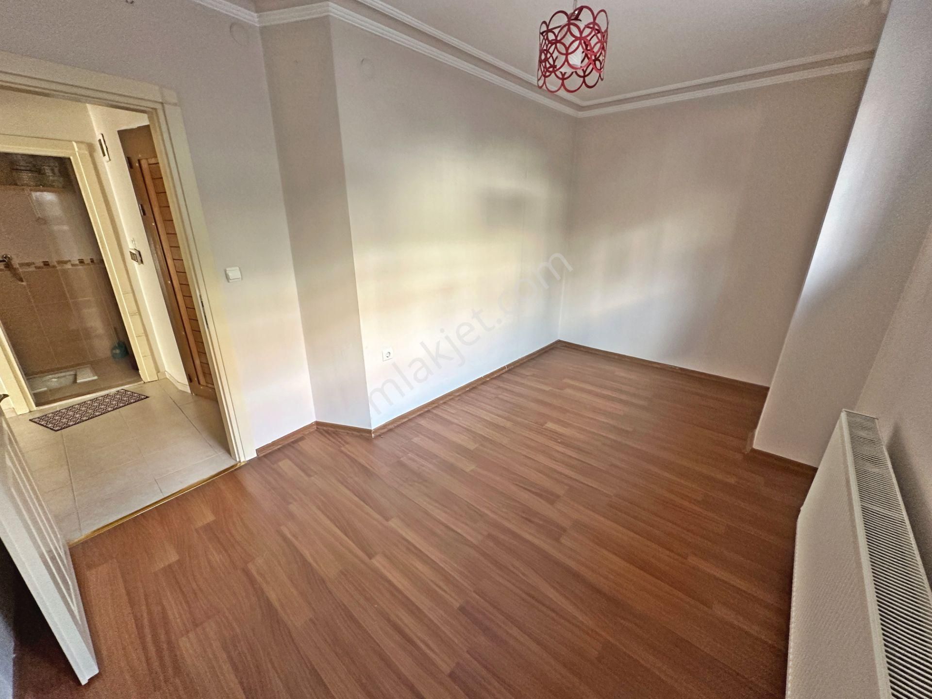 Mehtap Mahallesinde Balkonlu Bakımlı Geniş 2+1 Satılık Daire - Görsel 7