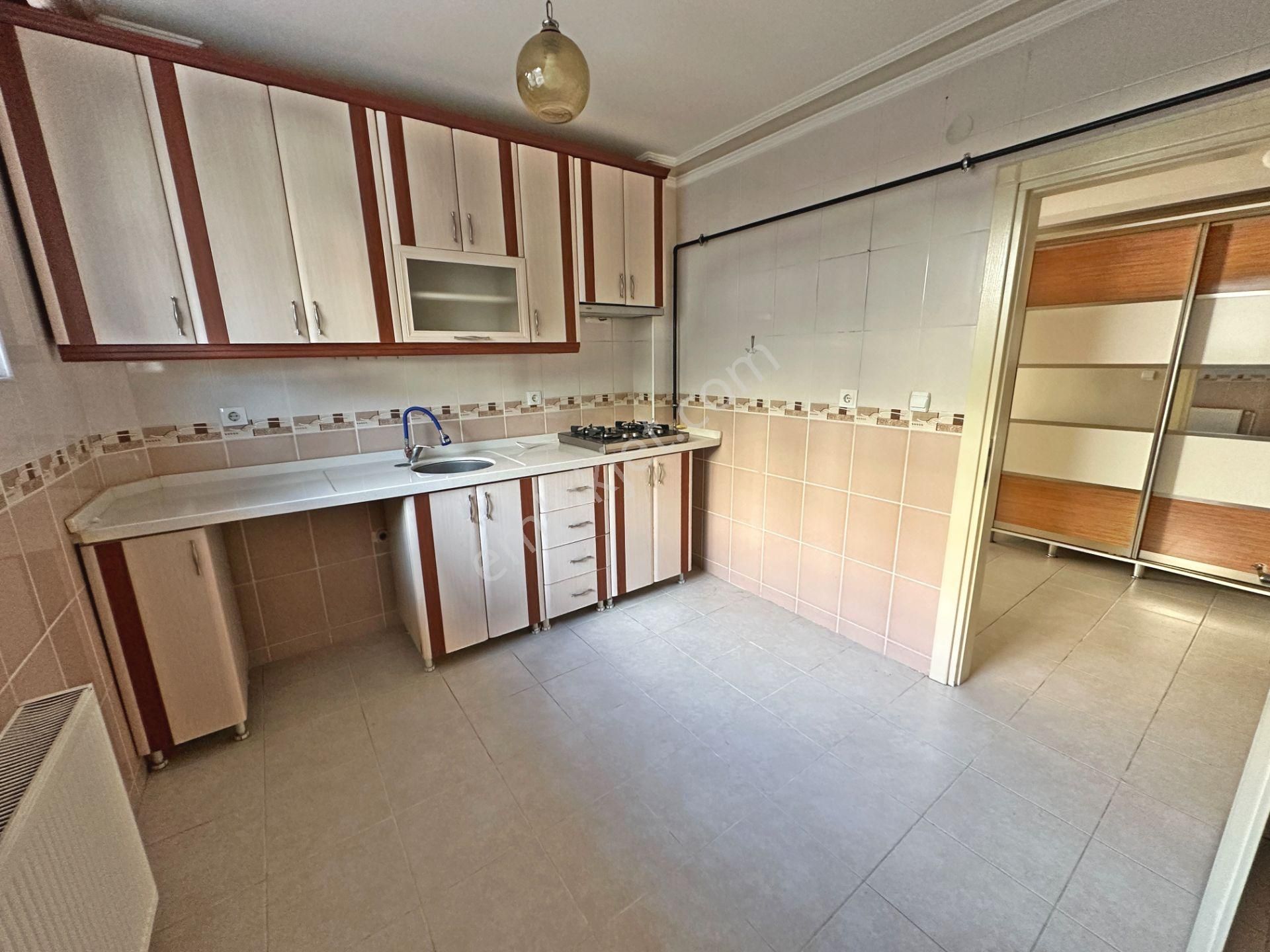 Mehtap Mahallesinde Balkonlu Bakımlı Geniş 2+1 Satılık Daire - Görsel 11