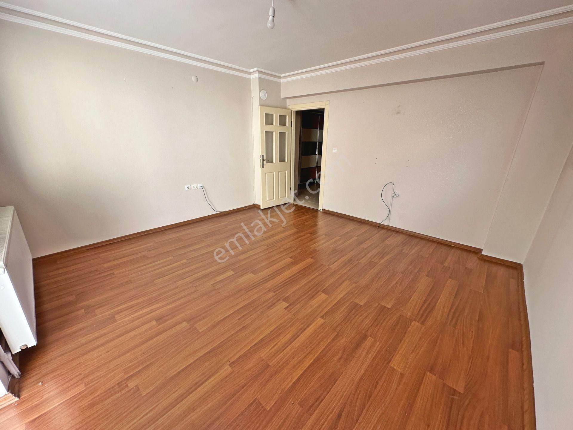 Mehtap Mahallesinde Balkonlu Bakımlı Geniş 2+1 Satılık Daire - Görsel 3