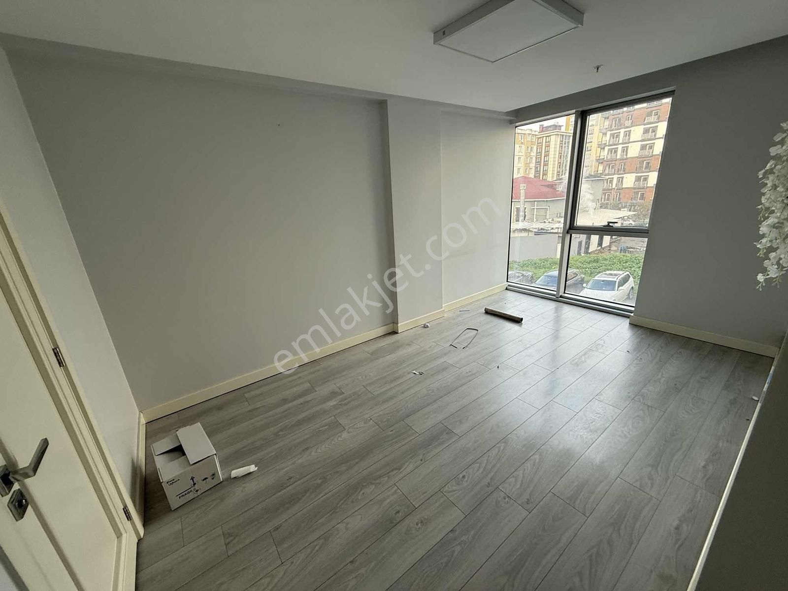 Şerifali'de Hidesıde Resıdence'ta Kiralık 2+1 Ofis - Görsel 20