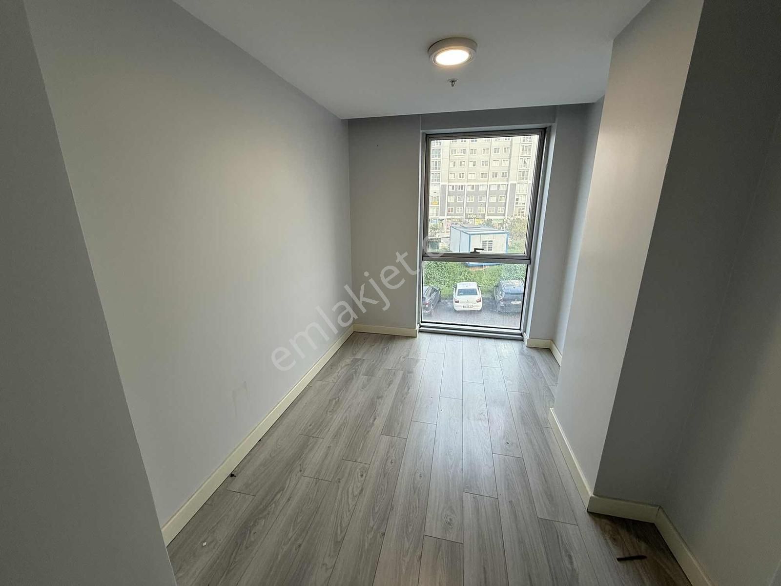 Şerifali'de Hidesıde Resıdence'ta Kiralık 2+1 Ofis - Görsel 13