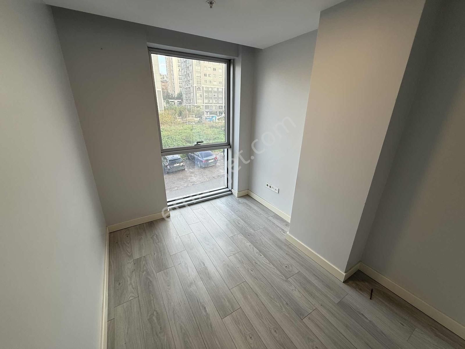 Şerifali'de Hidesıde Resıdence'ta Kiralık 2+1 Ofis - Görsel 26