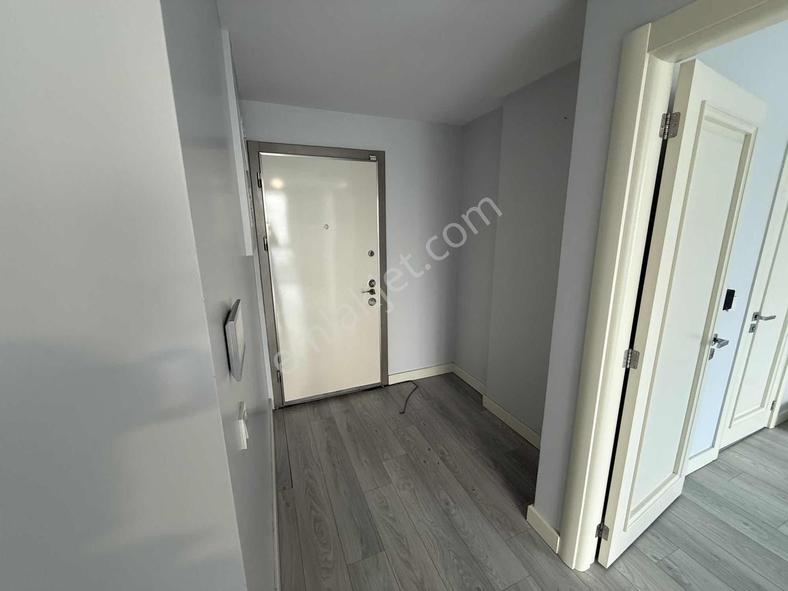 Şerifali'de Hidesıde Resıdence'ta Kiralık 2+1 Ofis - Görsel 15