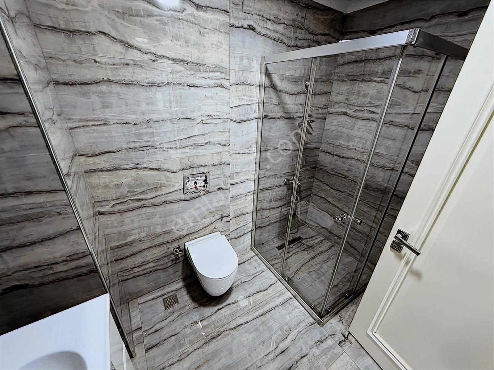 Şerifali'de Hidesıde Resıdence'ta Kiralık 2+1 Ofis - Görsel 18