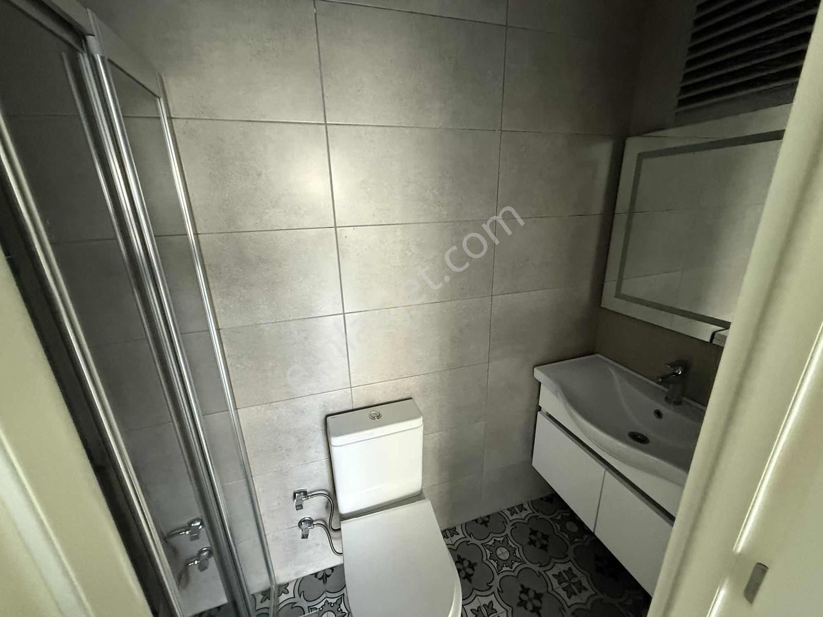 Şerifali'de Hidesıde Resıdence'ta Kiralık 2+1 Ofis - Görsel 3