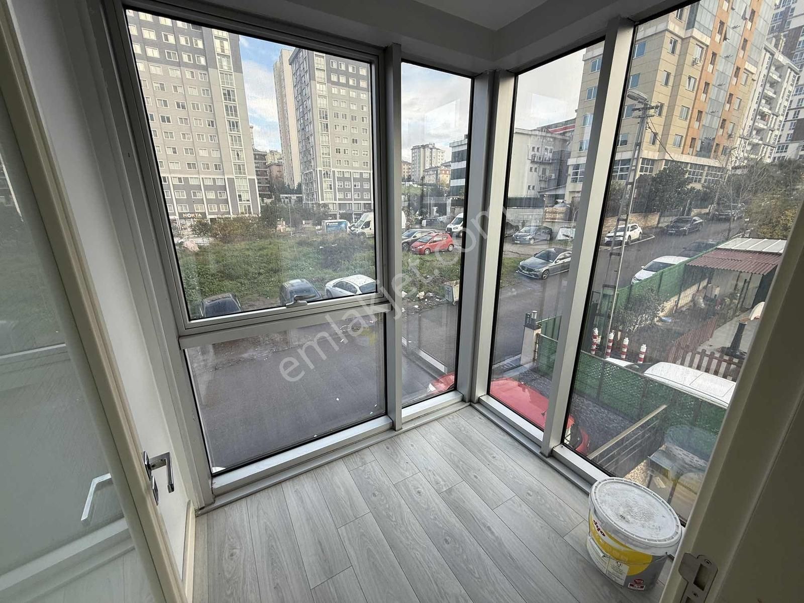 Şerifali'de Hidesıde Resıdence'ta Kiralık 2+1 Ofis - Görsel 10