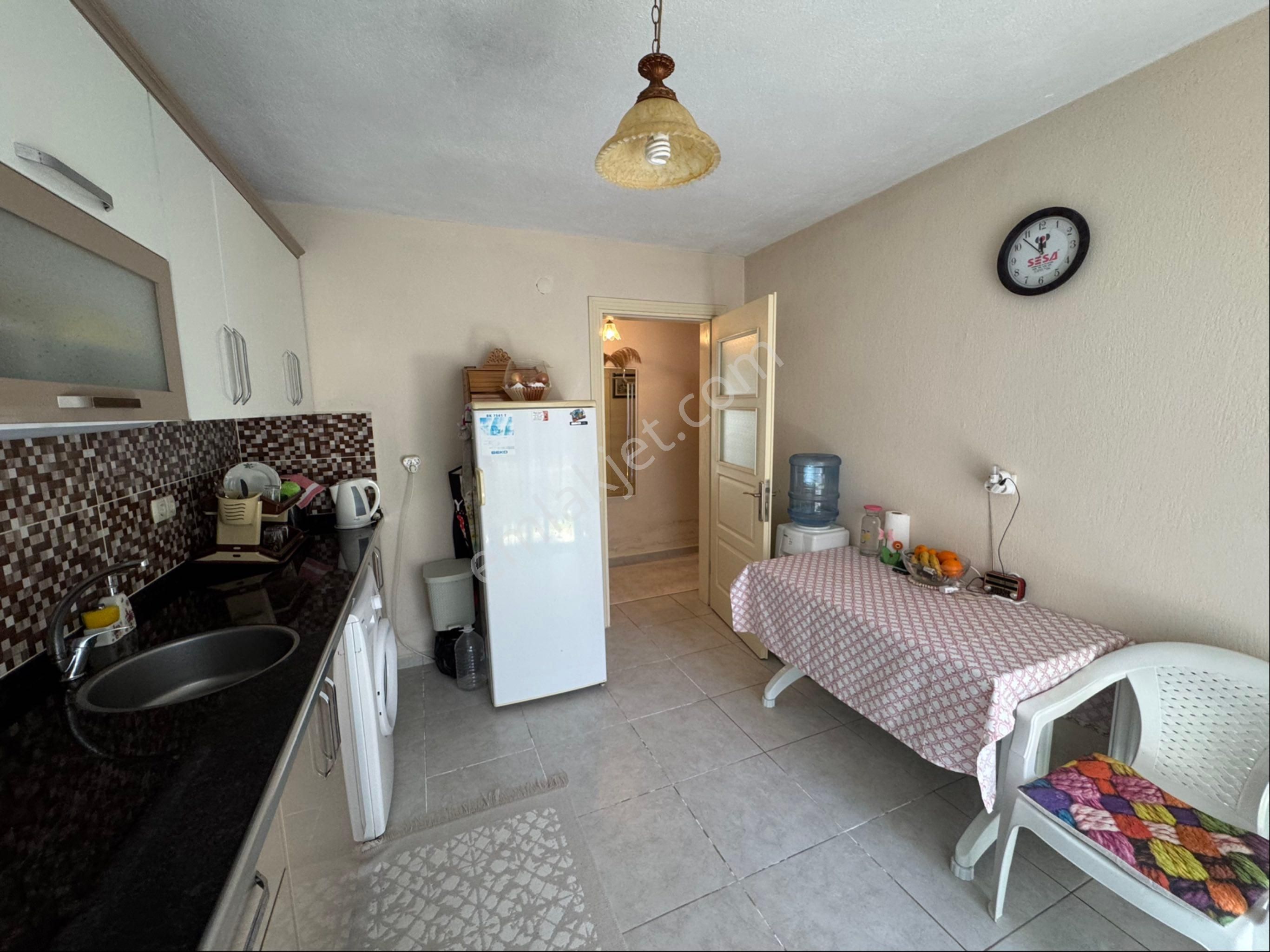 Kuşadası Güzelçamlı'da Satılık Bahçeli 2+1 Ayrı Mutfak Daire - Görsel 3