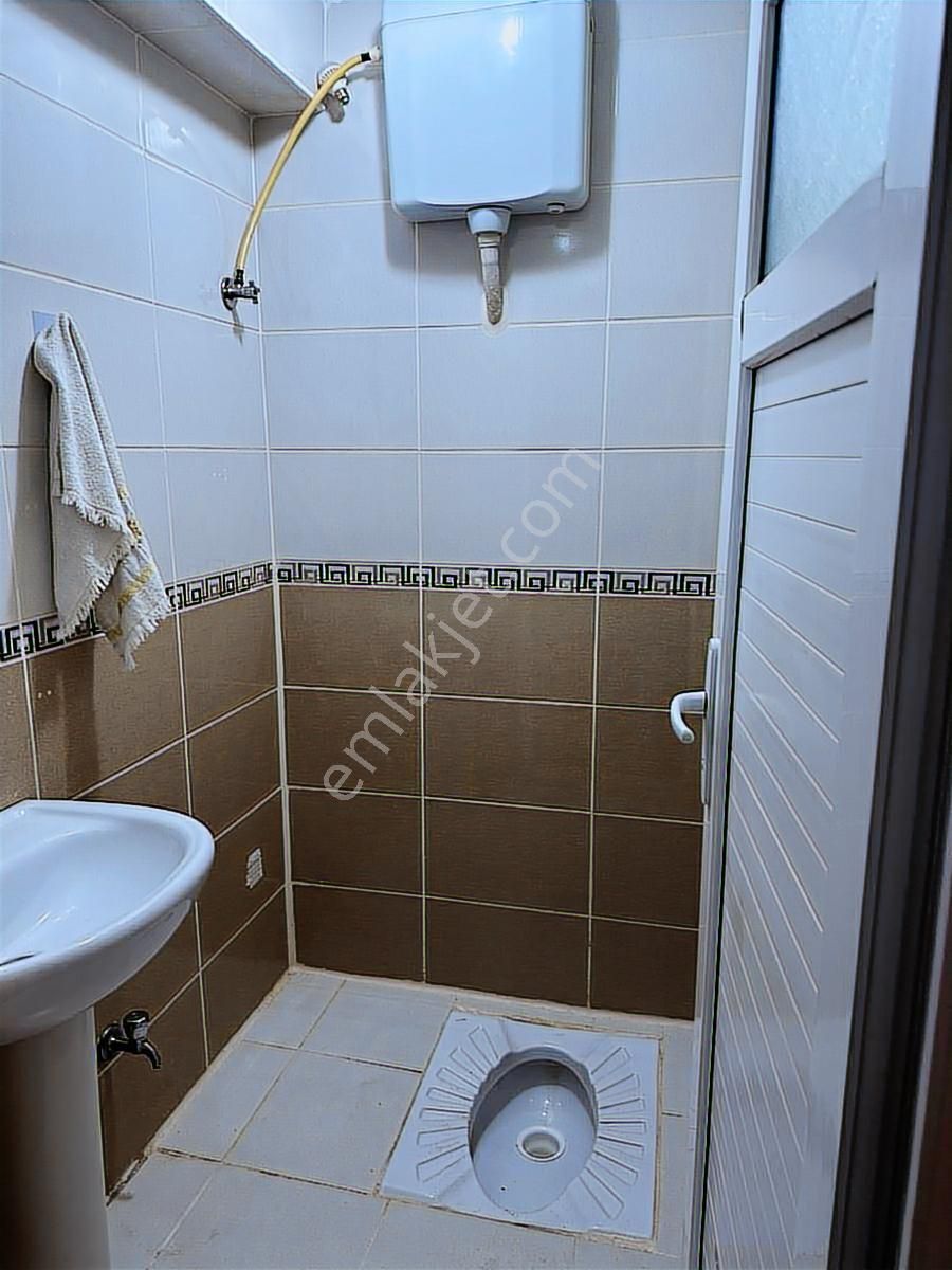 Emek Adnan Menderes Mahallesi Kiralık 3+1 Giriş Kat Daire - Görsel 6