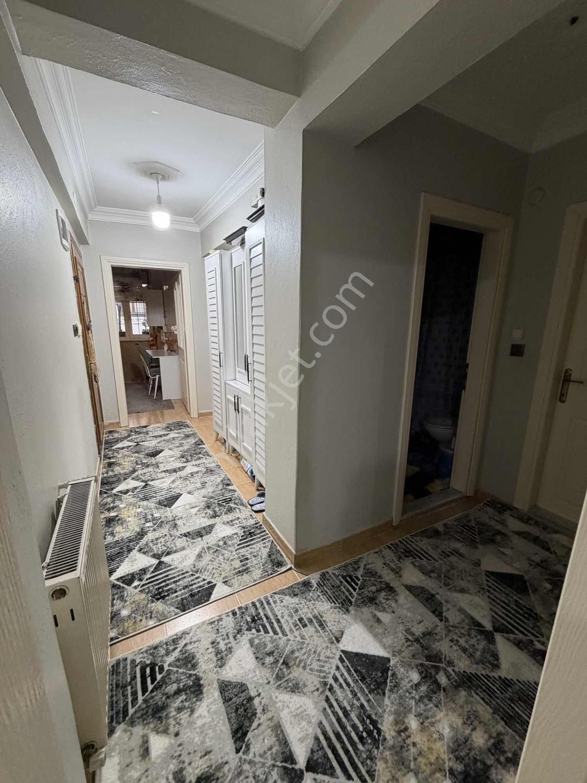 Eminevime Uygun B Cad. Komşu 2+1 75m2 Yüksek Giriş Daire - Görsel 3