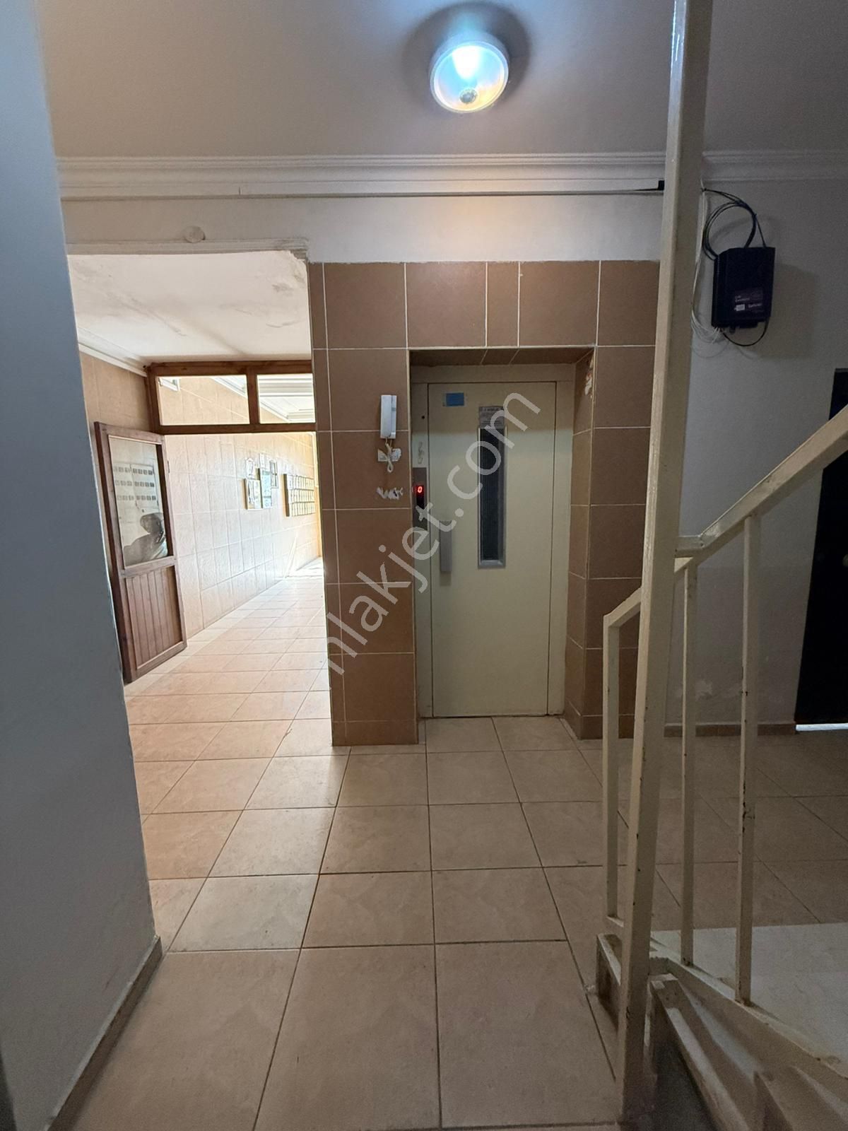 Şirintepe Mahallesinde Cadde Üstünde 1+1 Satılık Daire - Görsel 9