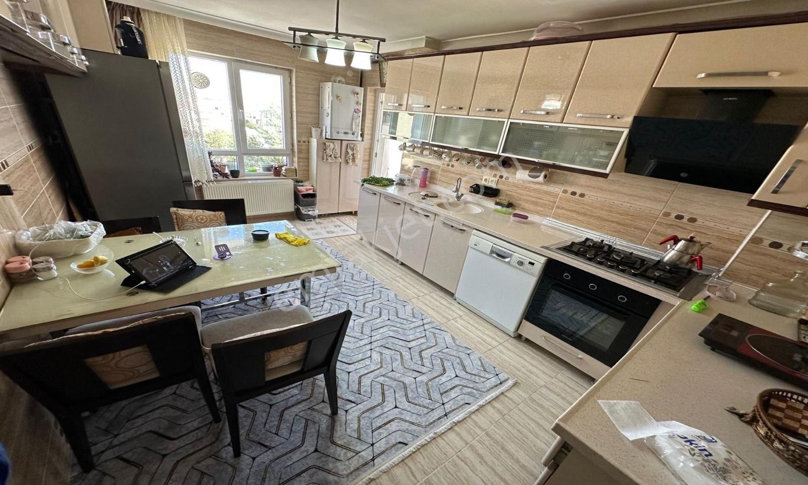 Atapark'ta Genç Binada 3+1 Muazzam Daire!