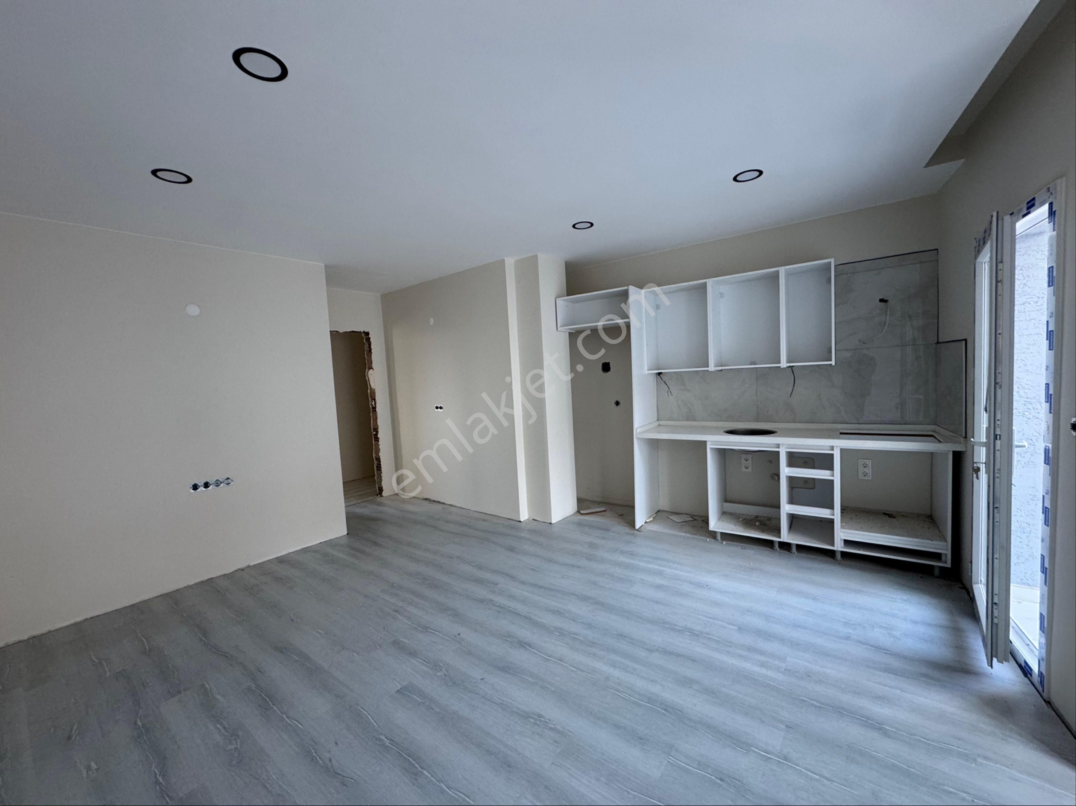 Kuşadası Güzelçamlı'da Satılık Sıfır Yapım 1+1 Asansörlü Daire - Görsel 15