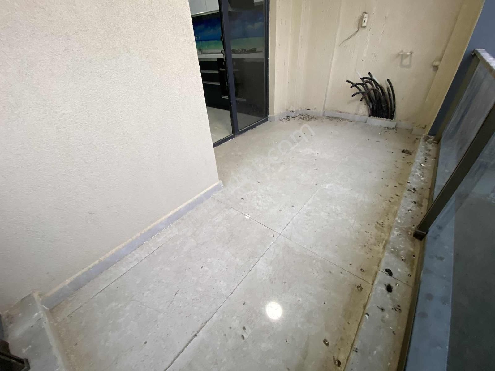 Tuğradan Çobançeşmede Site İçi Lüx Geniş 2+1 Satılık Daireler - Görsel 3