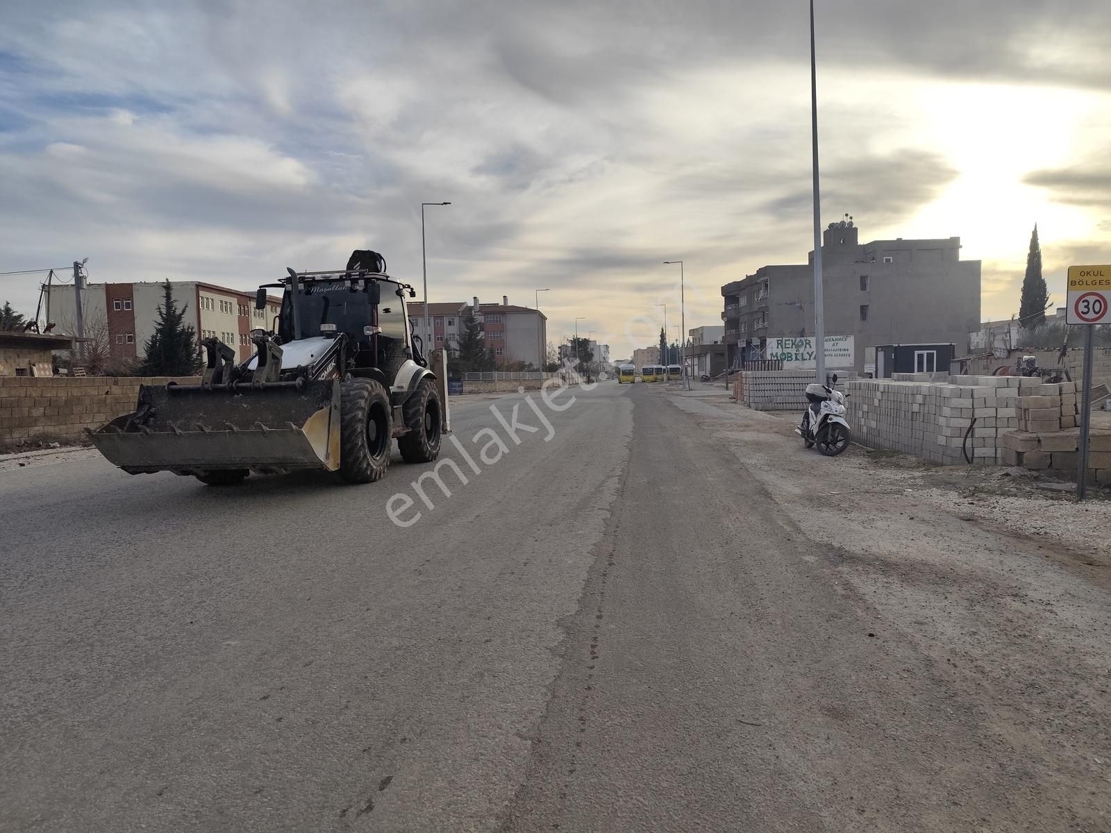 Acar Emlaktan Acil Satılık Anayol Üzeri 3 Kat İmarlı 273m2 Arsa - Görsel 27
