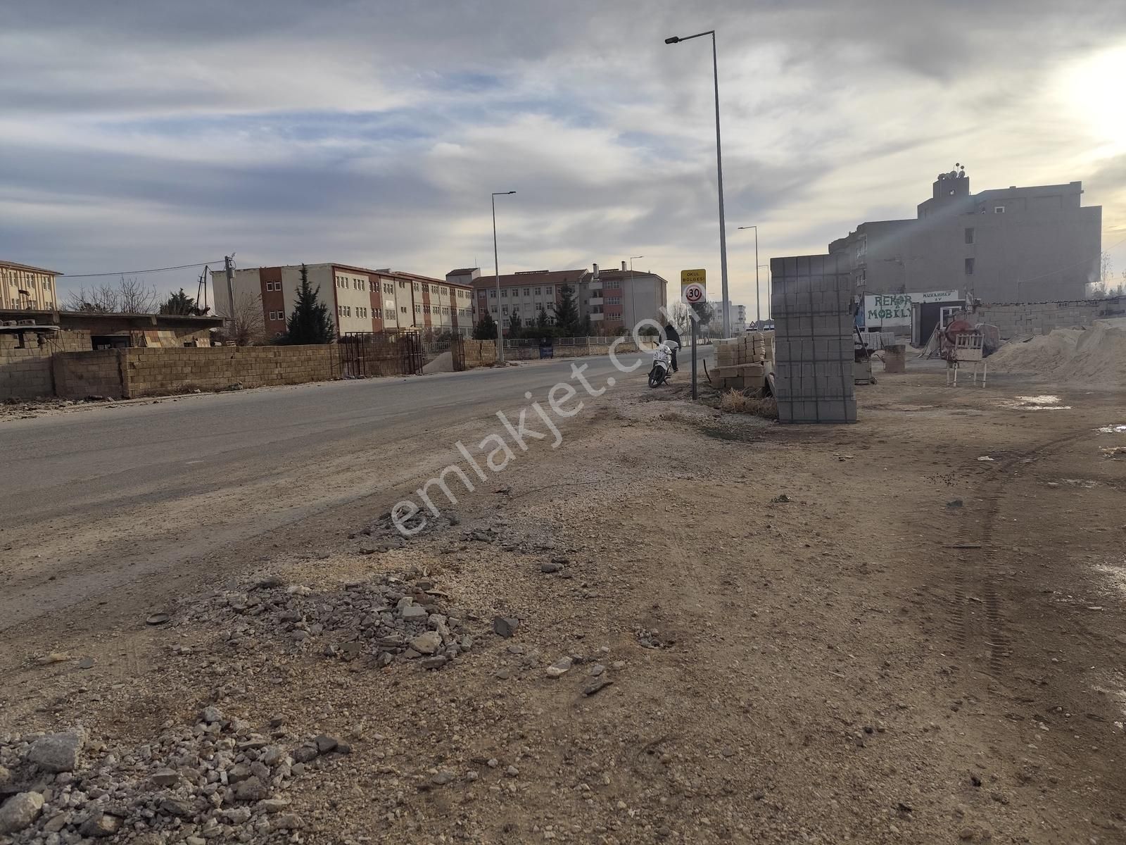 Acar Emlaktan Acil Satılık Anayol Üzeri 3 Kat İmarlı 273m2 Arsa - Görsel 5