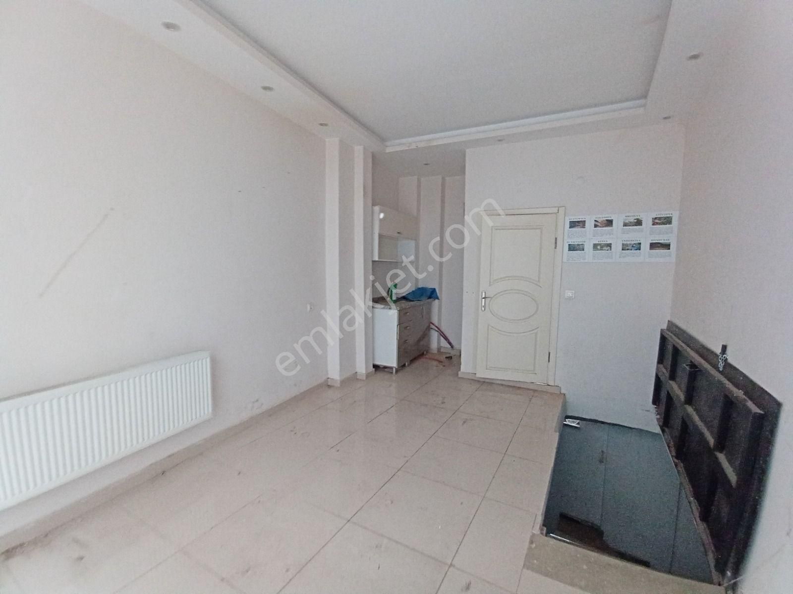 Çanakkale Merkezde Barbaros Mah. Kiralık İşyeri Depolu 160m2 - Görsel 11