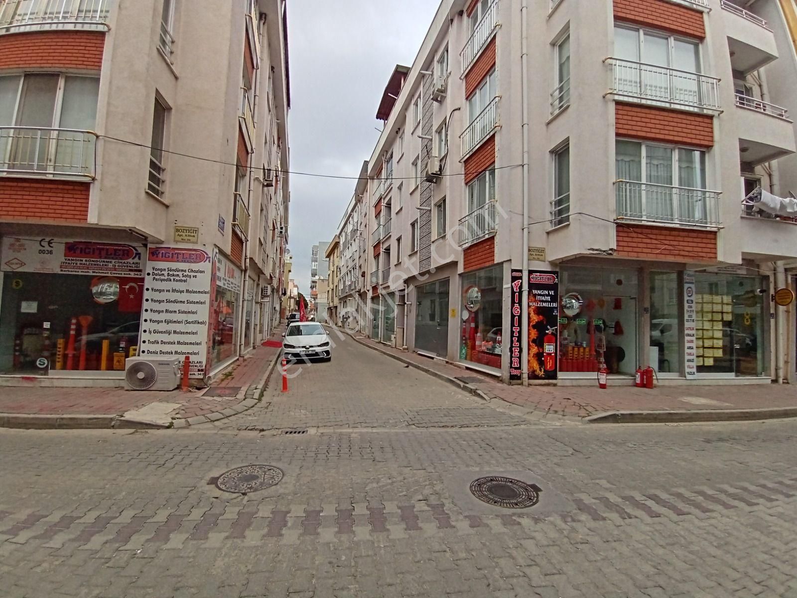 Çanakkale Merkezde Barbaros Mah. Kiralık İşyeri Depolu 160m2 - Görsel 21