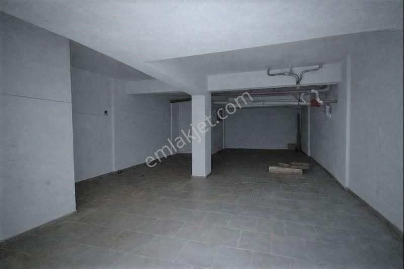 Çanakkale Merkezde Barbaros Mah. Kiralık İşyeri Depolu 160m2 - Görsel 12