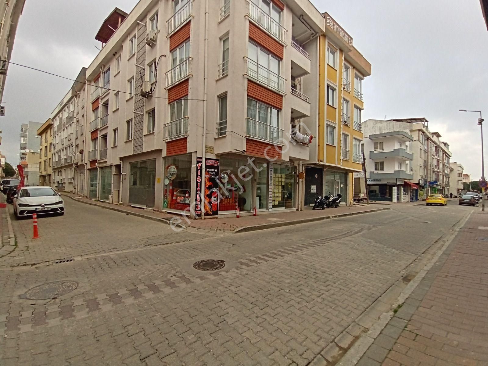 Çanakkale Merkezde Barbaros Mah. Kiralık İşyeri Depolu 160m2 - Görsel 22