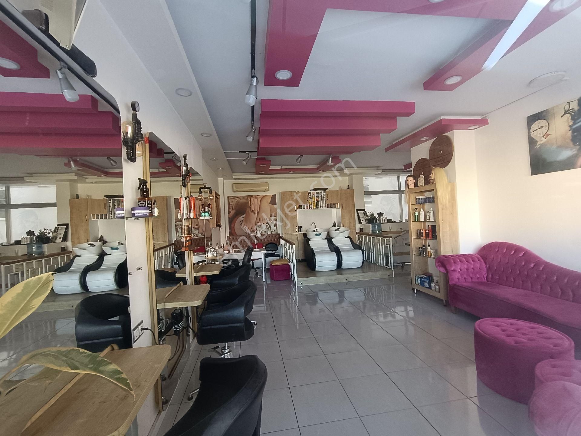 Cadde Cepheli Geniş Verandalı Dükkan - Görsel 15