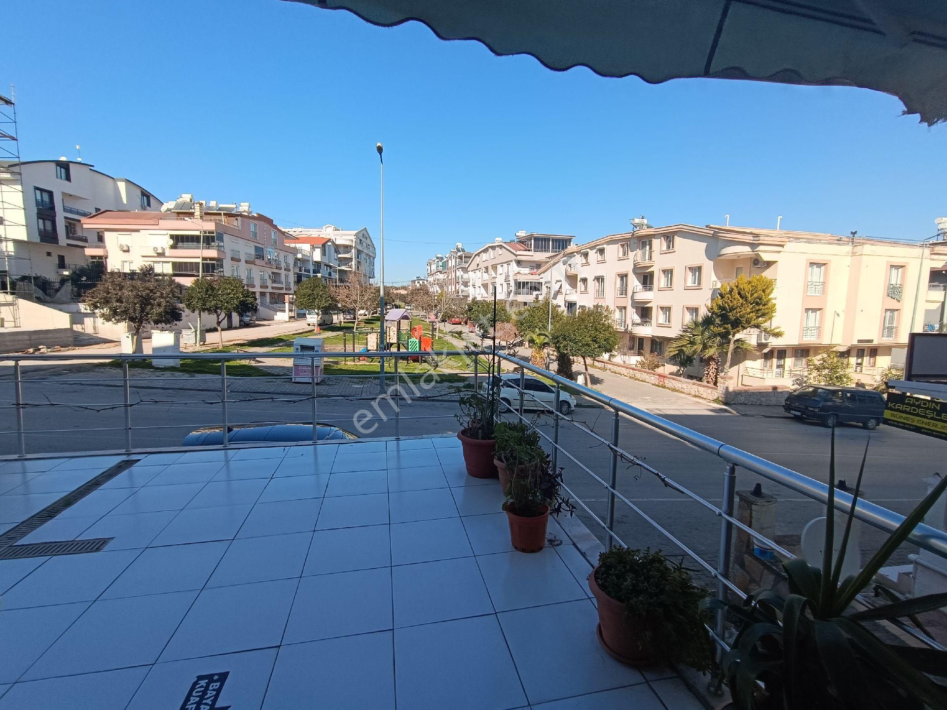 Cadde Cepheli Geniş Verandalı Dükkan - Görsel 10