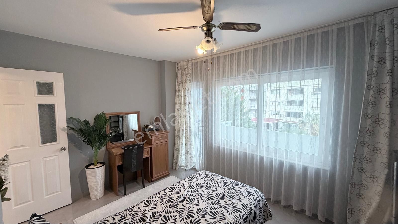 Kuşadası Güzelçamlı'da Satılık Denize 400 Metre 2+1 Daire - Görsel 28