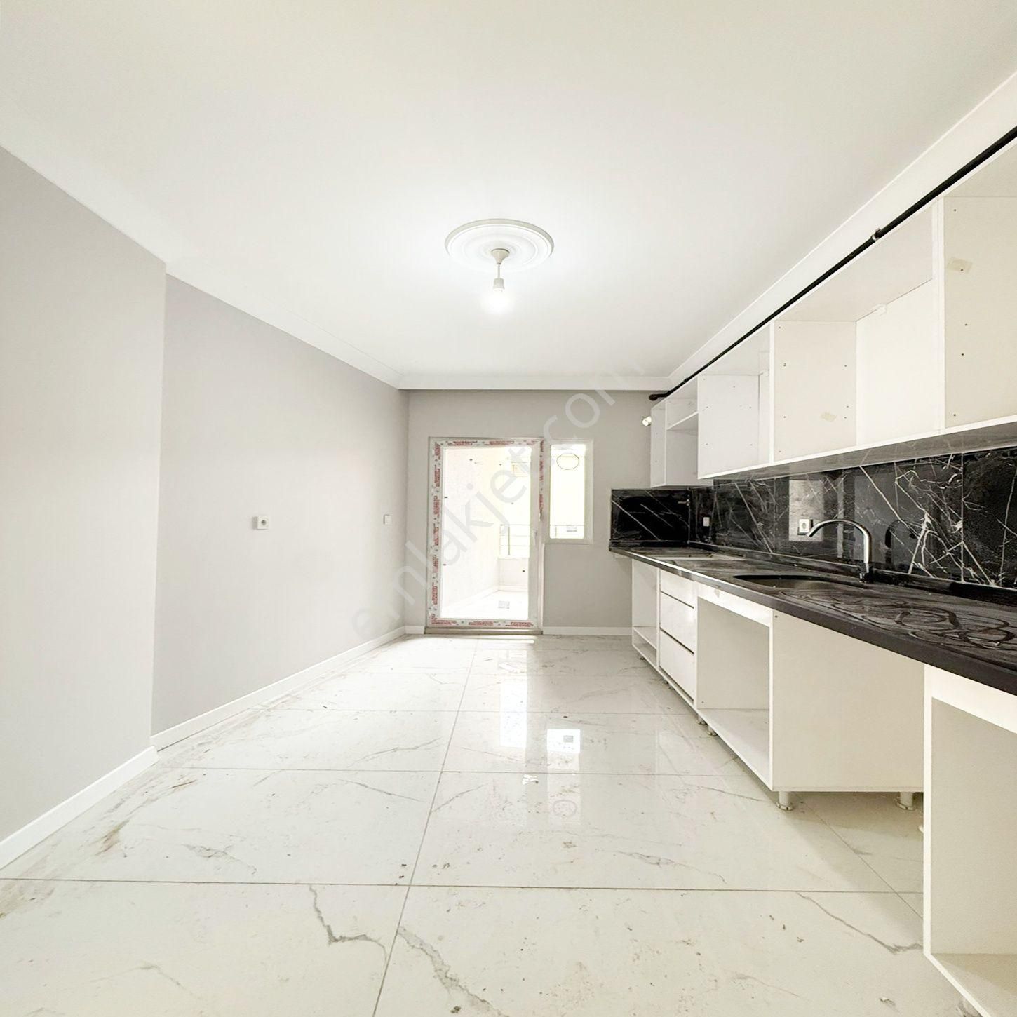 Pusula Yapı'dan Adil Mahallesinde, Teras Kullanım Alanı Olan 2+1!!! - Görsel 4