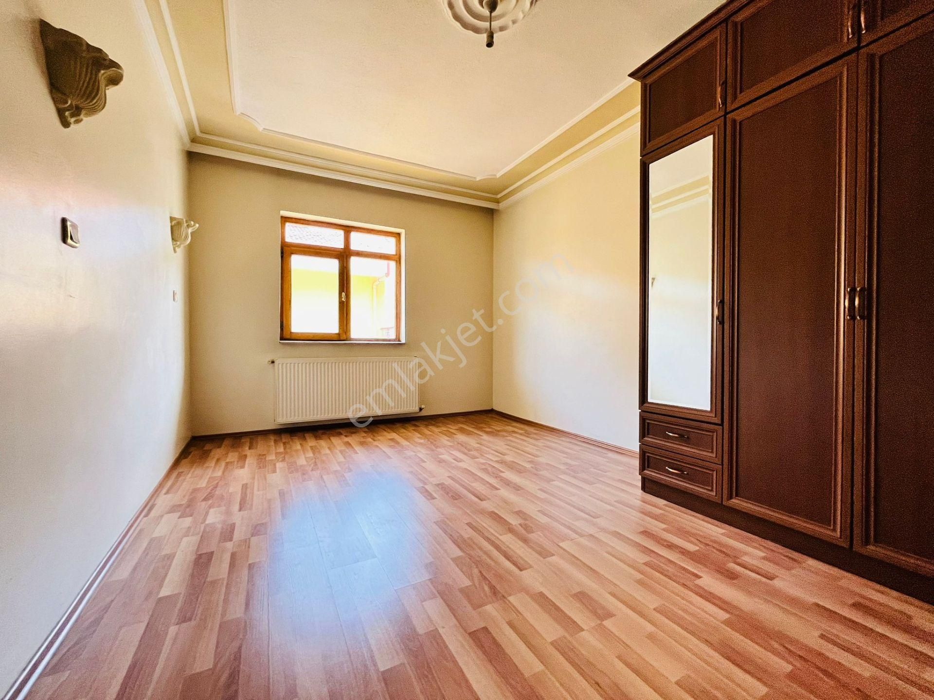 İmaremlak2'den Saray Tam Merkezde 4+1 180m2 Geniş Kiralık Daire - Görsel 19