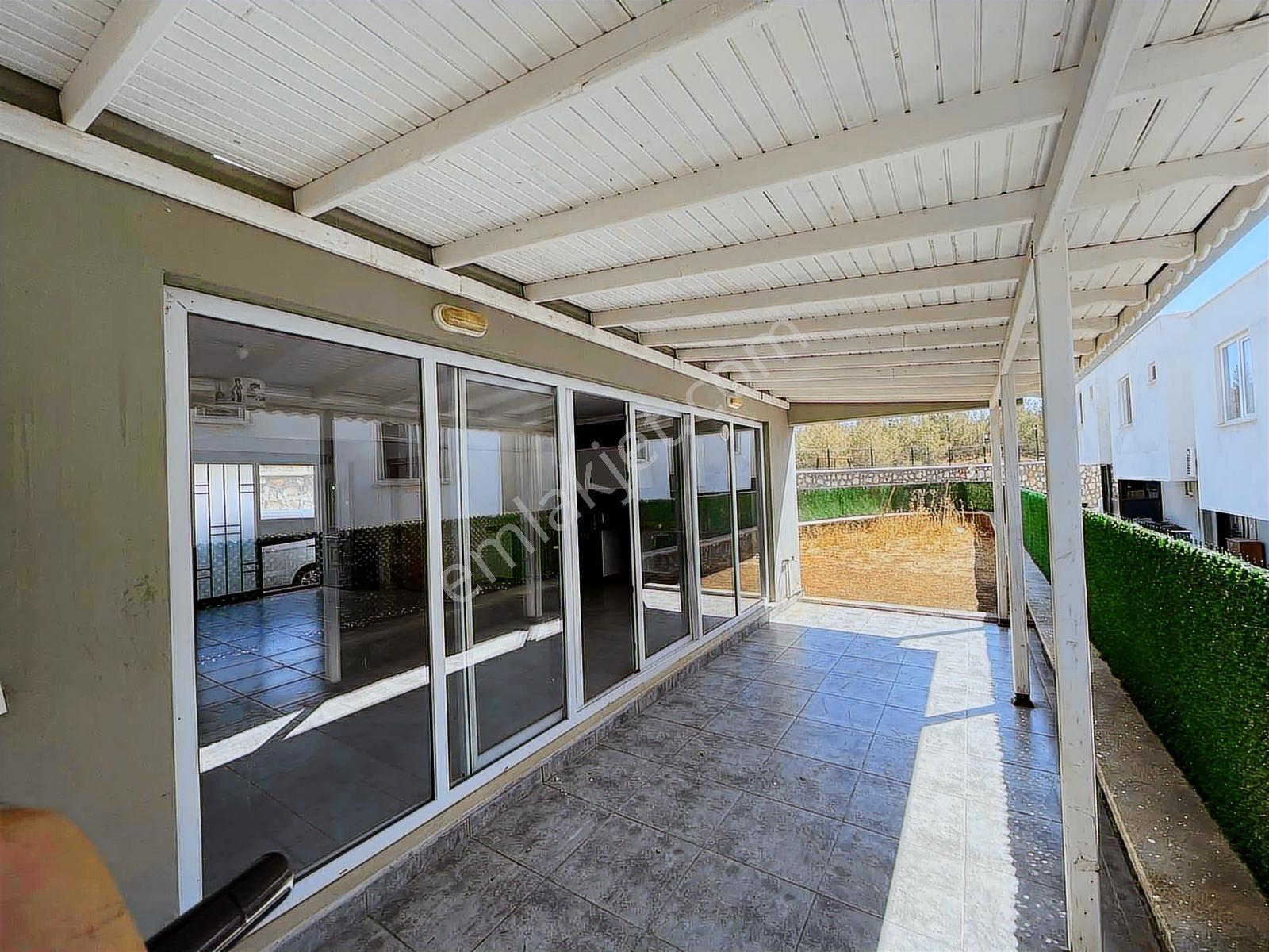 Z Group'dan Opet Petrol Arkasın'da Havuzlu Sitede 3+1 Villa - Görsel 8