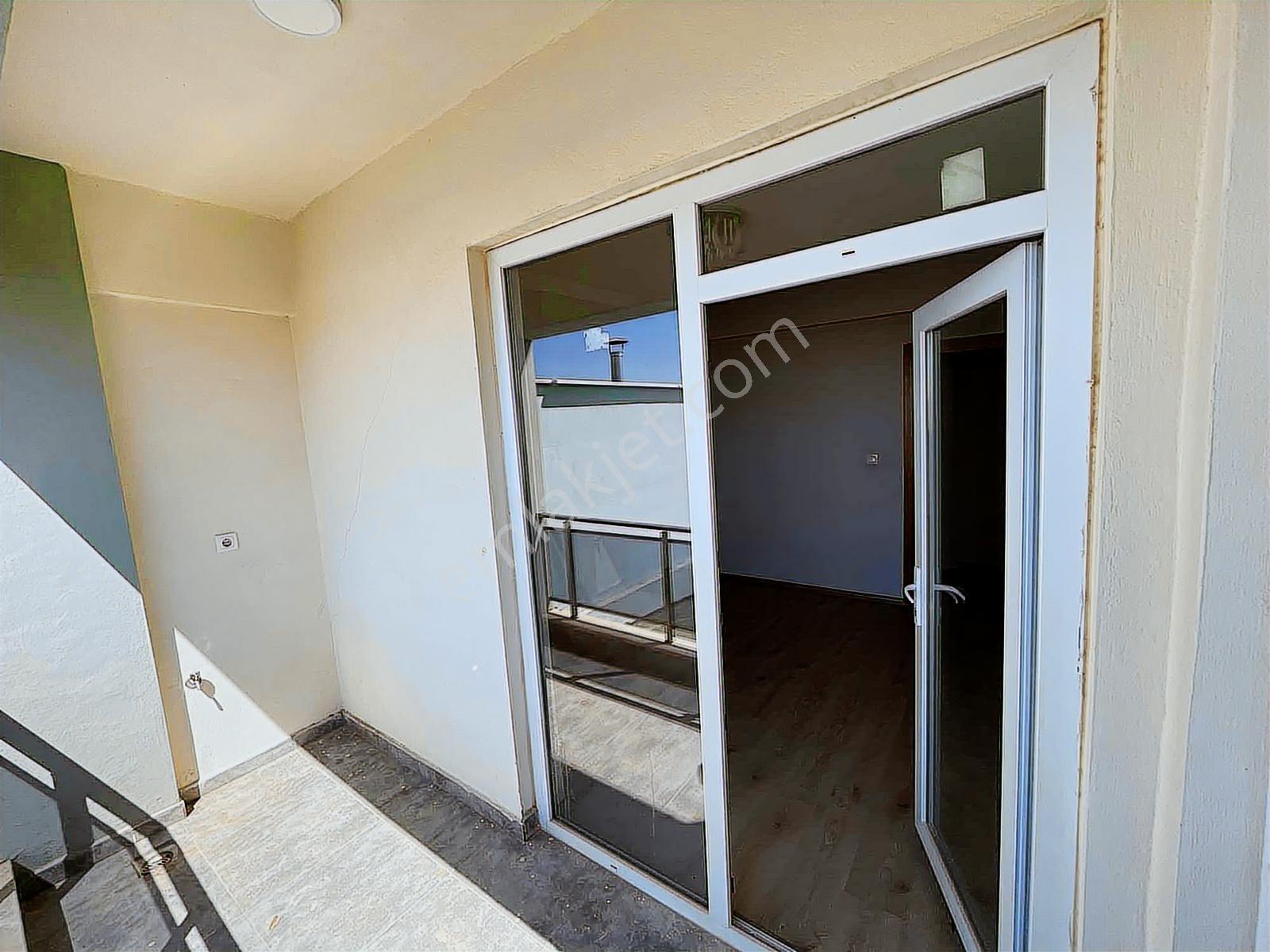 Z Group'dan Opet Petrol Arkasın'da Havuzlu Sitede 3+1 Villa - Görsel 9