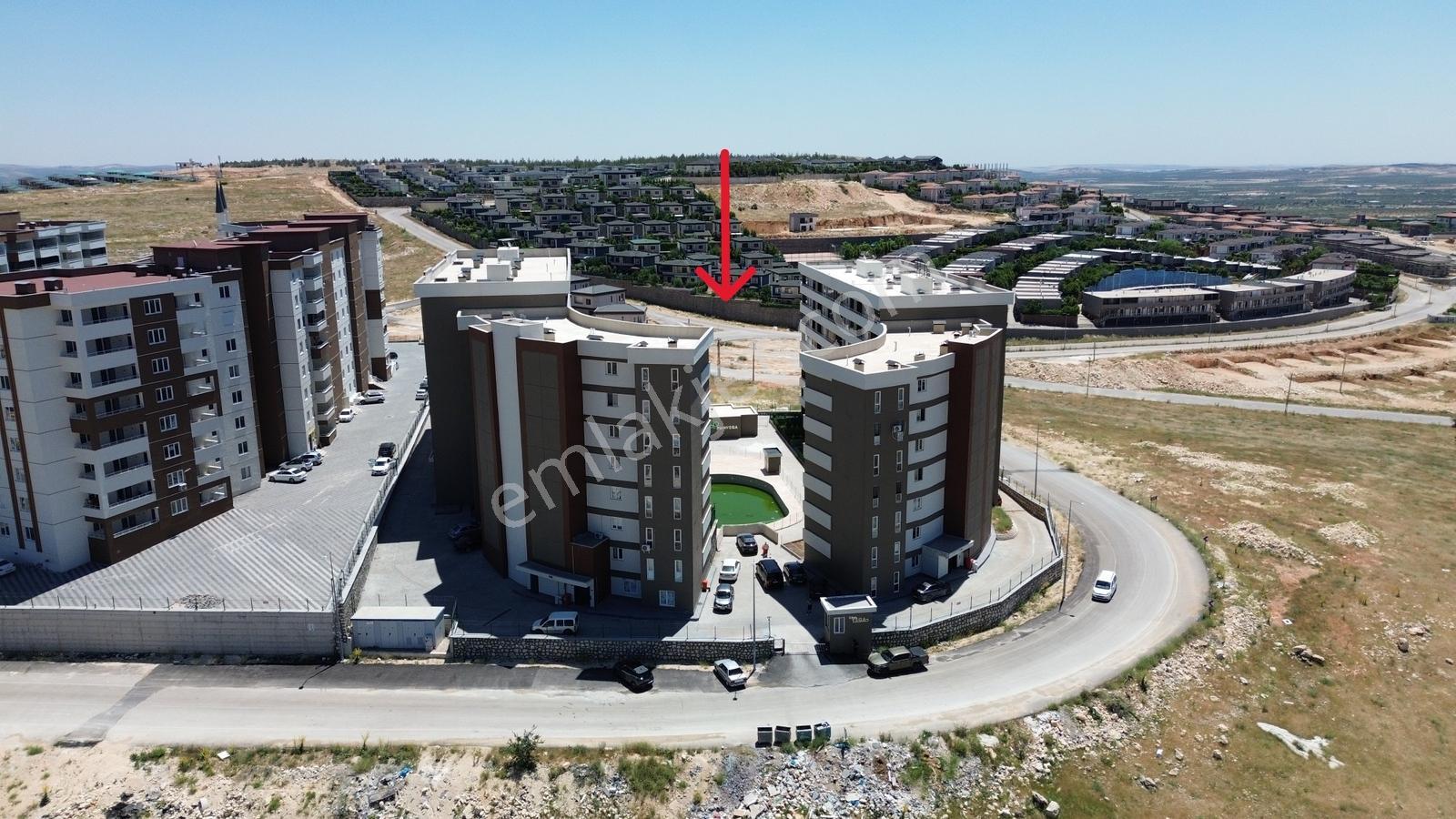 Z Grouptan Havuz Karşısı Satılık Bahçe Katı Fırsat Daire