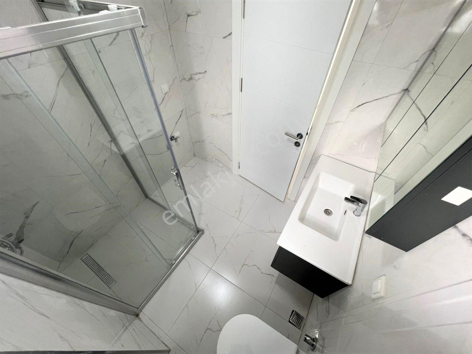 Aygülden Bir Kaçmaz Fırsat Daha Pelitköy'de Sıfır Nezih Site İçi Muhteşem Deniz Mnz 4+1satılık Villa - Görsel 24