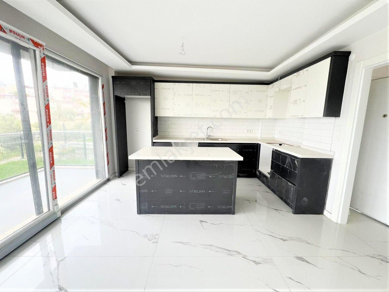 Aygülden Bir Kaçmaz Fırsat Daha Pelitköy'de Sıfır Nezih Site İçi Muhteşem Deniz Mnz 4+1satılık Villa - Görsel 4