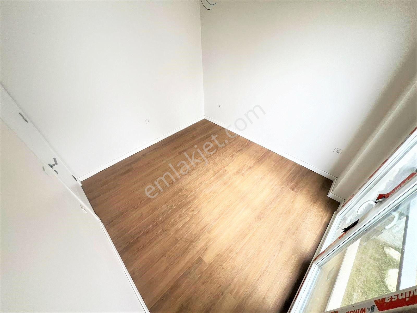 Aygülden Bir Kaçmaz Fırsat Daha Pelitköy'de Sıfır Nezih Site İçi Muhteşem Deniz Mnz 4+1satılık Villa - Görsel 13