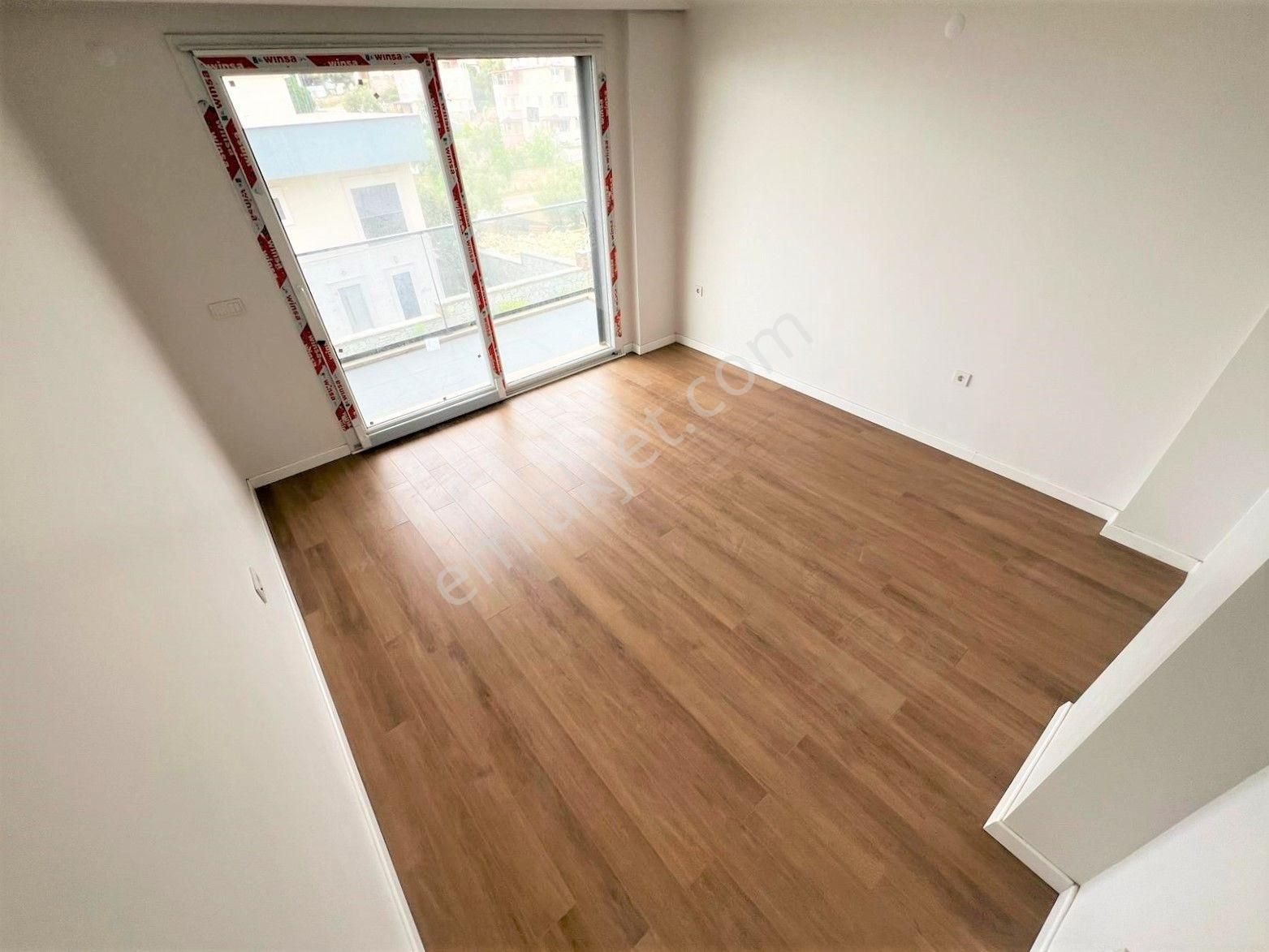 Aygülden Bir Kaçmaz Fırsat Daha Pelitköy'de Sıfır Nezih Site İçi Muhteşem Deniz Mnz 4+1satılık Villa - Görsel 12