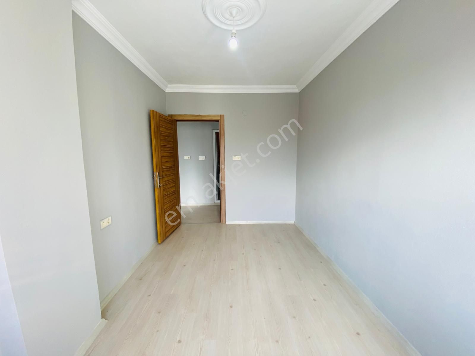 Güven'den Kapaklı'da Kombili,kapalı Cam Balkonlu Ön Cephe 2+1 Ev - Görsel 11