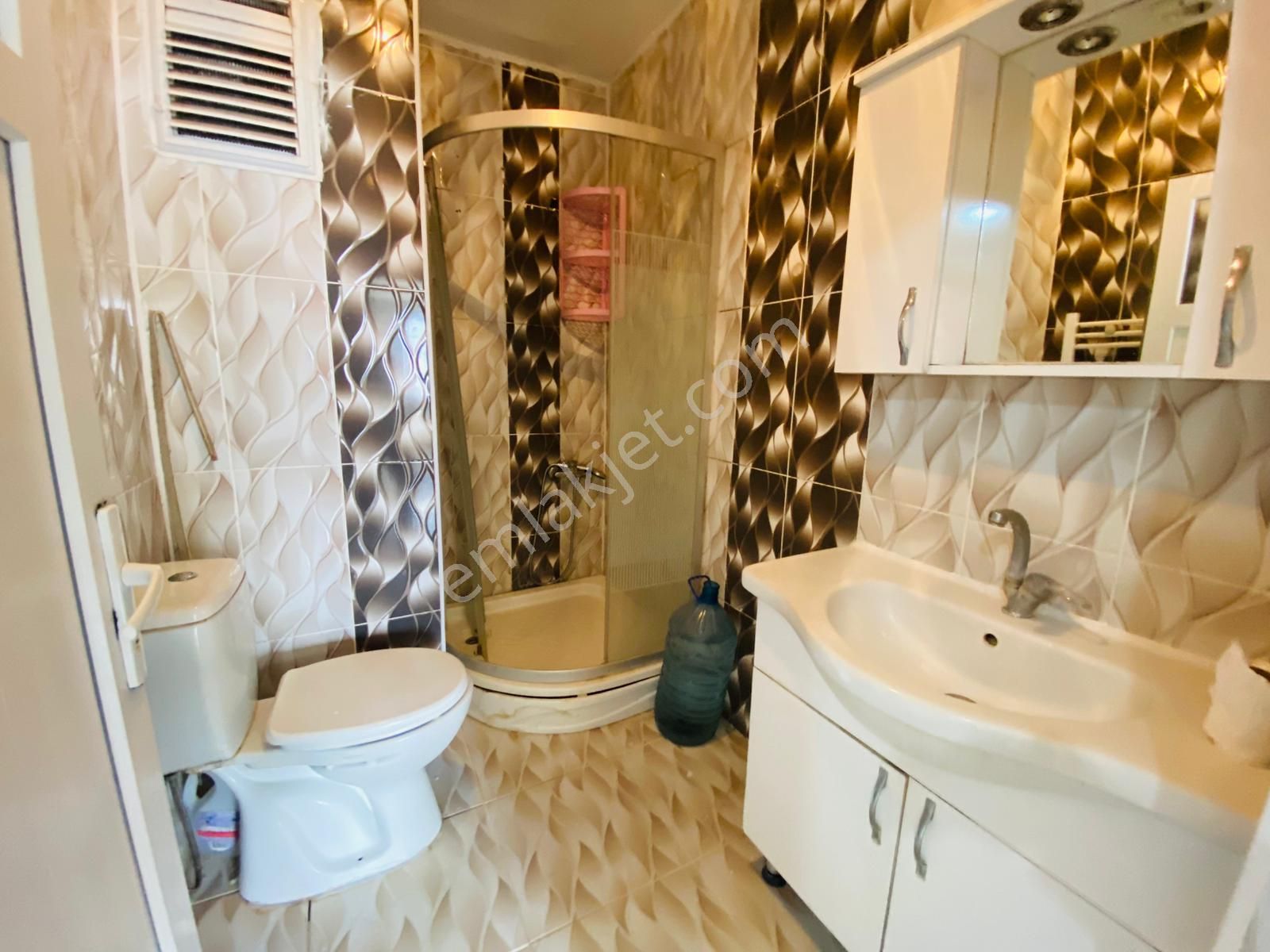 Güven'den Kapaklı'da Kombili,kapalı Cam Balkonlu Ön Cephe 2+1 Ev - Görsel 13