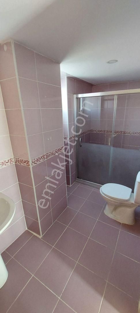 Camili Mahallesinde Site İçerisinde 3+1 Geniş Daire - Görsel 8
