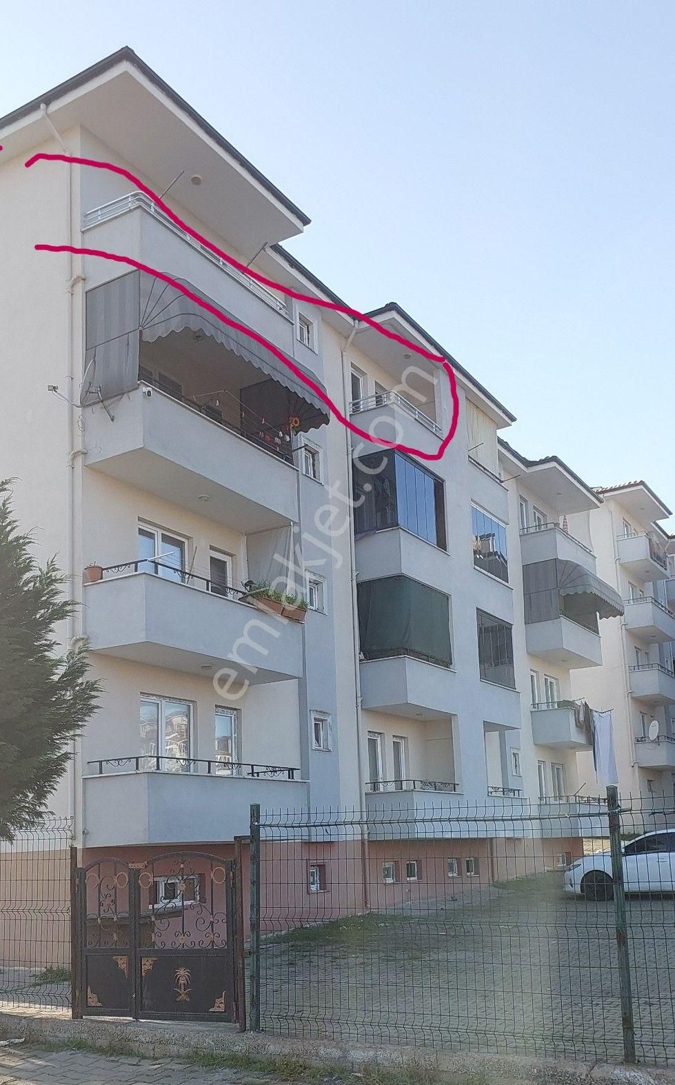Camili Mahallesinde Site İçerisinde 3+1 Geniş Daire - Görsel 2