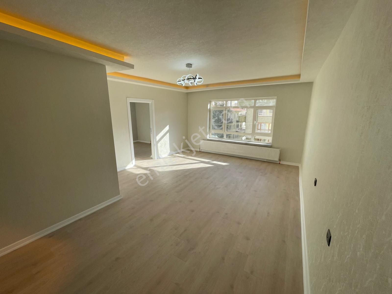 Esertepe Mahallesi'nde Full Yapılı Ön Cephe 3+1 Daire! - Görsel 6