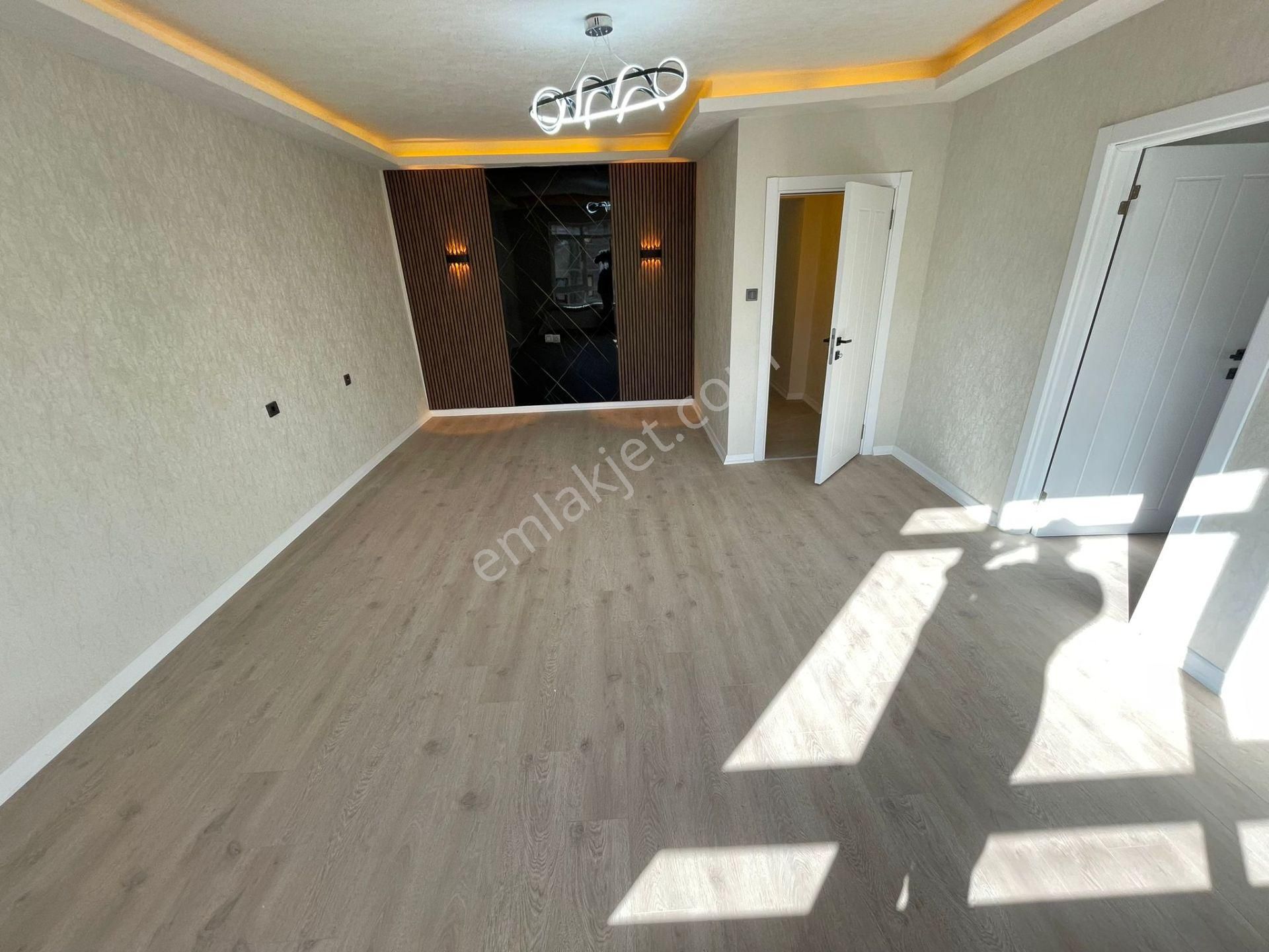 Esertepe Mahallesi'nde Full Yapılı Ön Cephe 3+1 Daire! - Görsel 12