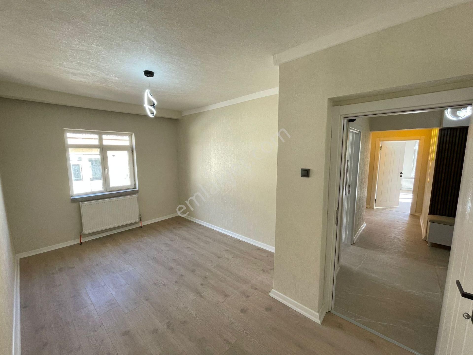 Esertepe Mahallesi'nde Full Yapılı Ön Cephe 3+1 Daire! - Görsel 16